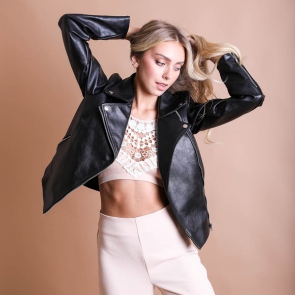 SALE New Bohemian Hippie Crochet Bralette - Picture 5 of 9